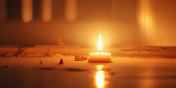 微微的光亮是哪首粤语歌？