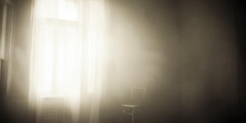 站在最孤独的角落究竟是哪首歌？