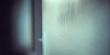 不想谈恋爱窗外到底是哪首歌？